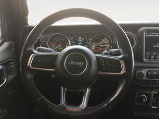 Jeep Wrangler Sahara