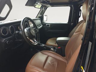 Jeep Wrangler Sahara