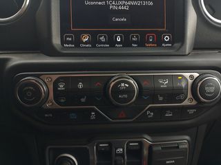 Jeep Wrangler Sahara