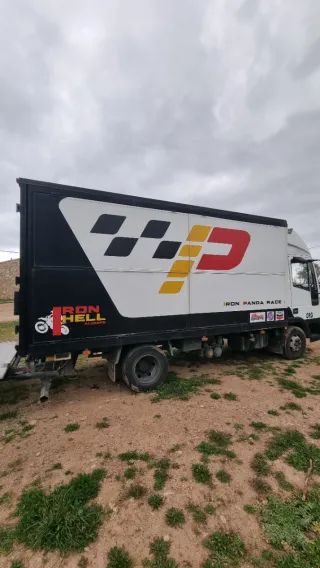 Iveco Eurocargo Taller 8 Puertas Plataforma 1500 k