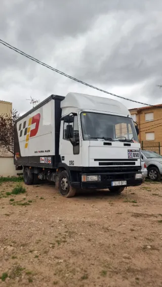 Iveco Eurocargo Taller 8 Puertas Plataforma 1500 k