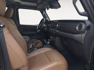 Jeep Wrangler Sahara