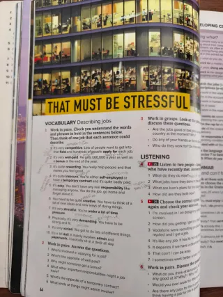 Libro de inglés outcomes intermediate B1 B2