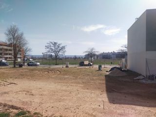 “4 parcelas urbanas en Villanueva de la Torre “