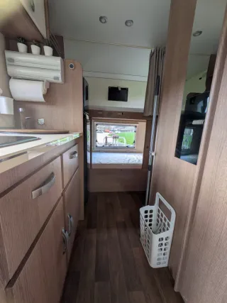 Autocaravana capuchina Mclouis Glamys