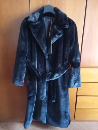 Pelliccia sintetica nera tg 42