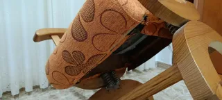 Sillón butaca estampado floral madera