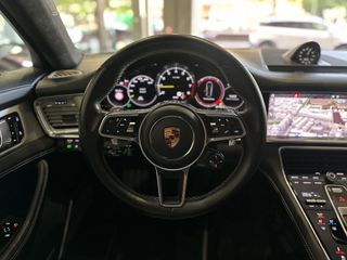 Porsche Panamera 4 E-Hybrid 2019