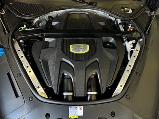 Porsche Panamera 4 E-Hybrid 2019