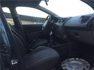 FARO DEL. DCHO Ford Fiesta (CBK)(2002->) 1.4 Ambiente [1,4 Ltr. - 50 kW TDCi CAT]