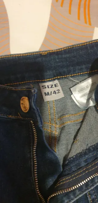 Pantalón tejano mujer botones