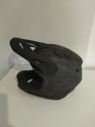 Casco Fox V3 RS Carbon Matt Sin uso. Sin rascazos.