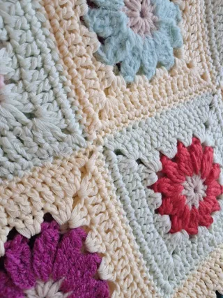 Copertina uncinetto granny "margherita"