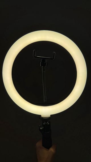 Aro de Luz LED con Soporte Móvil y trípode