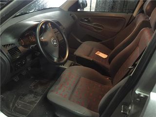 FARO DEL. DCHO Seat Cordoba Berlina (6K2)(08.1999->) 1.9 D