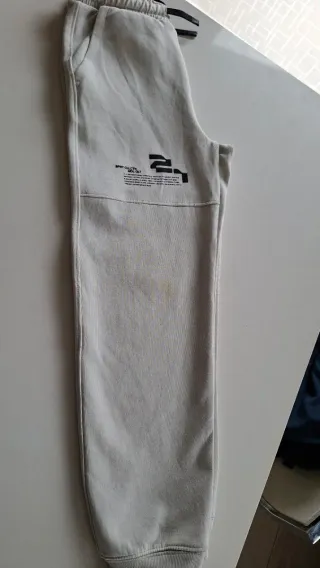 Pantalón deportivo Zara beige