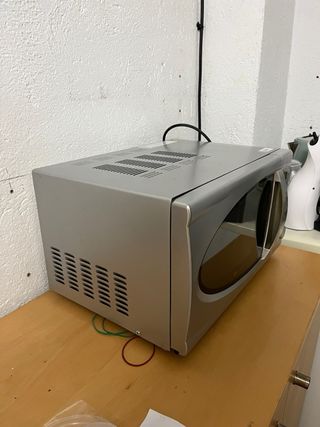 Microondas Digital con Grill