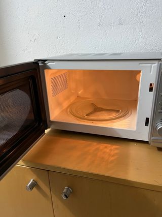 Microondas Digital con Grill