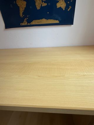 Escritorio juvenil madera y plástico