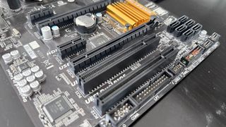 Placa Base Gigabyte GA-H97-HD3 + SSD Samsung + CPU