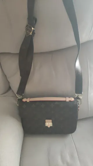 Bolso Louis Vuitton Malletiera Paris Beige.