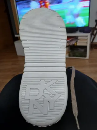 Zapatillas DKNY Donna Karan New York Beige