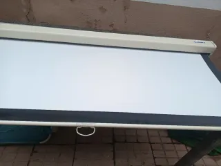 Pantalla Proyector Enrollable NEKIK /Blanco