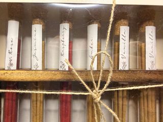 Kit Incienso Aromático con 5 Aromas +Quemador Hoja