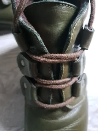 Botines verdes con cordones