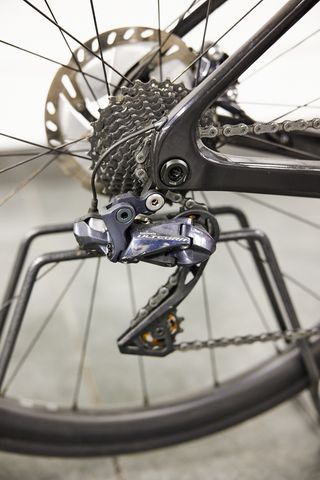 Orbea Orca M20 Gris con Detalles Dorados