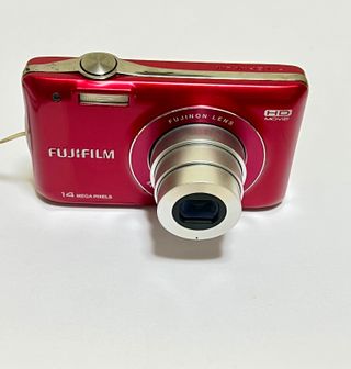 Cámara Digital Fujifilm Roja + Cargador