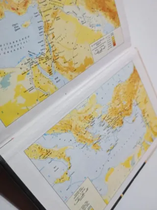 Santa Biblia Reina Valera revisión de 1960.