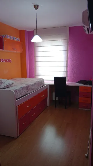 Habitación de nido juvenil en muy buen estado
