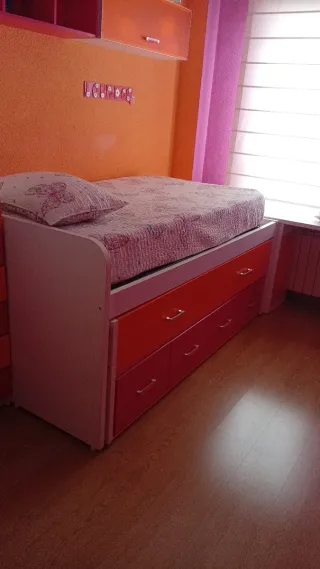 Habitación de nido juvenil en muy buen estado