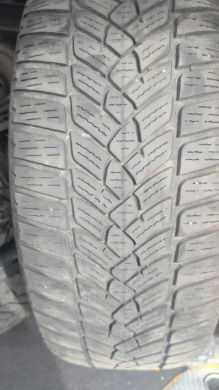 Llantas y neumáticos 4 estaciones 215/60 R 16 99H