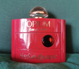 Profumo donna Opium Yves Saint Laurent