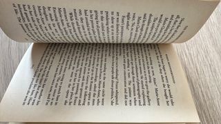 Libro Unbearable Lightness of Being Milan Kundera