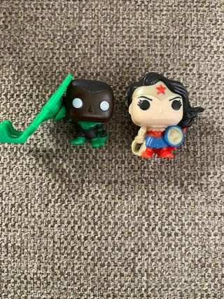 Funko Pop Wonder Woman y Green Lantern