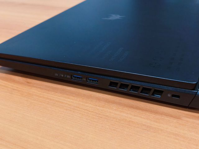 Acer Predator Helios Neo 16 PNH-16-71-76XV