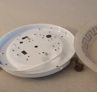 Plafón LED redondo blanco y marrón