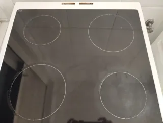 Vitrocerámica y Horno Blanco