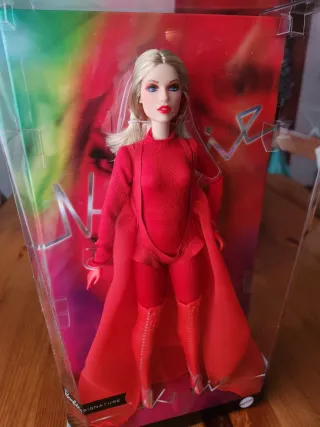 Barbie Kylie Minogue Signature