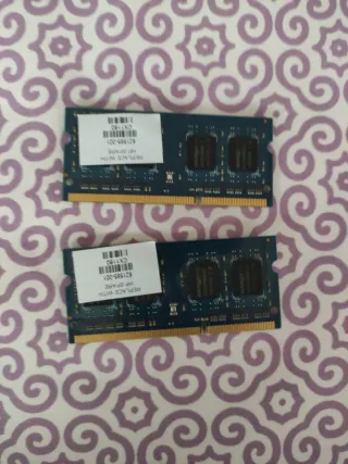 2 Memorias RAM Hynix 2GB DDR3