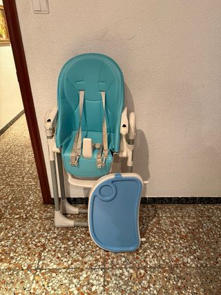 Trona / Silla de comer azul y blanca