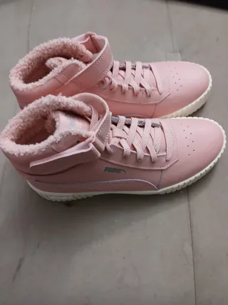 Zapatillas Puma rosas y blancas