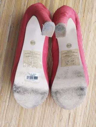 Tacones rojos coral
