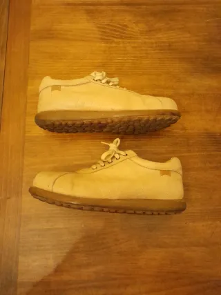 Zapatos Camper Beige
