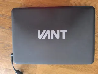 Portátil VANT 11 Intel Pentium