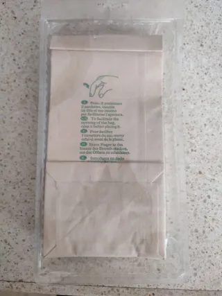 Gruppo di 9 sacchetti aspirapolvere