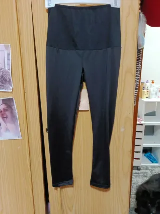 Lote de Ropa entrenamiento negra talla S